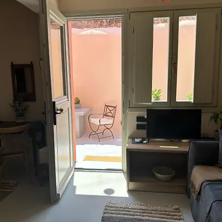 Pink Freud Studio Santorini